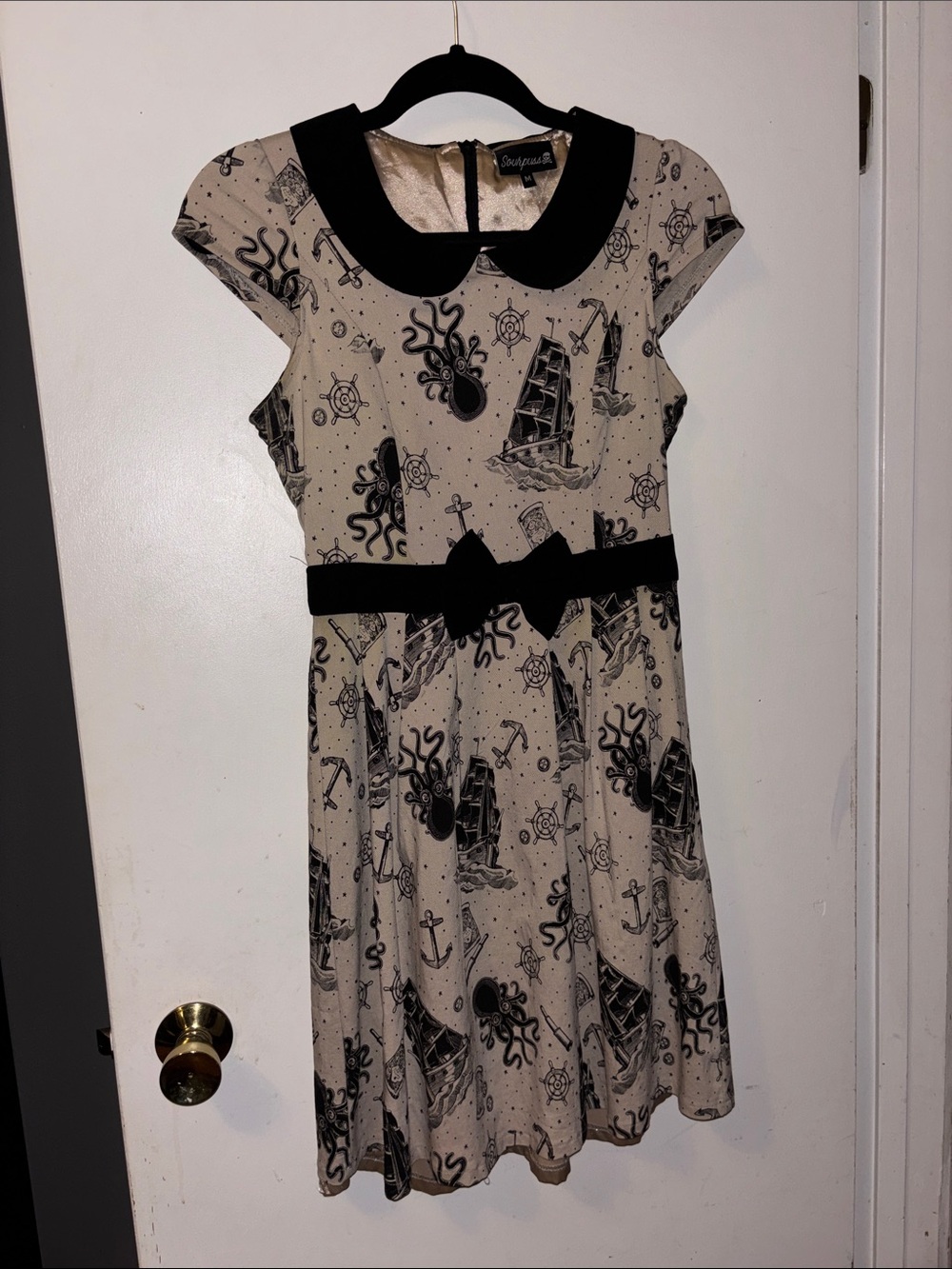 Sourpuss brand kraken dress - size M - cap sleeve & peter pan collar